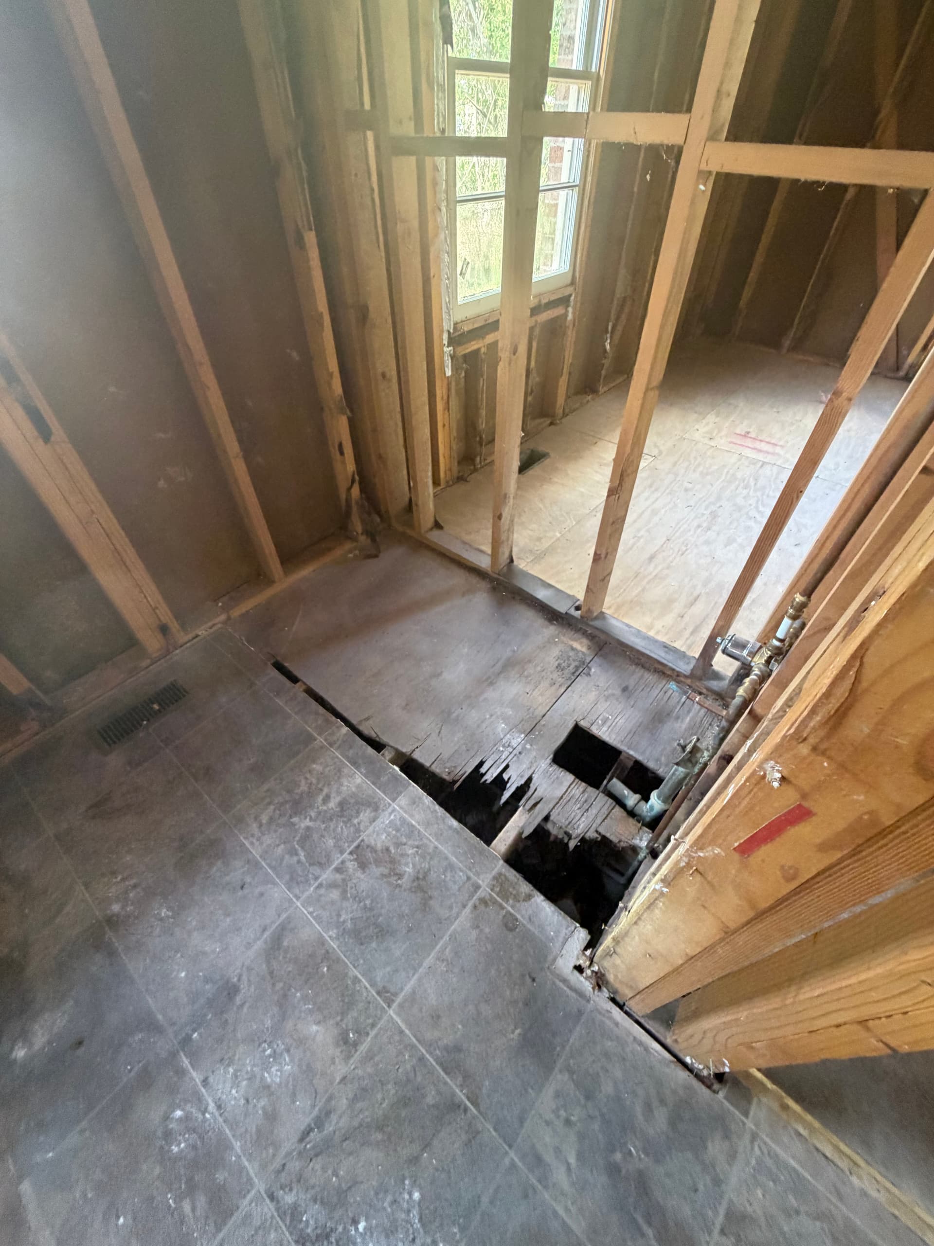 Gallery photos for Fire-Damaged Home Gets a Full Gut and Fresh Start: Image #3