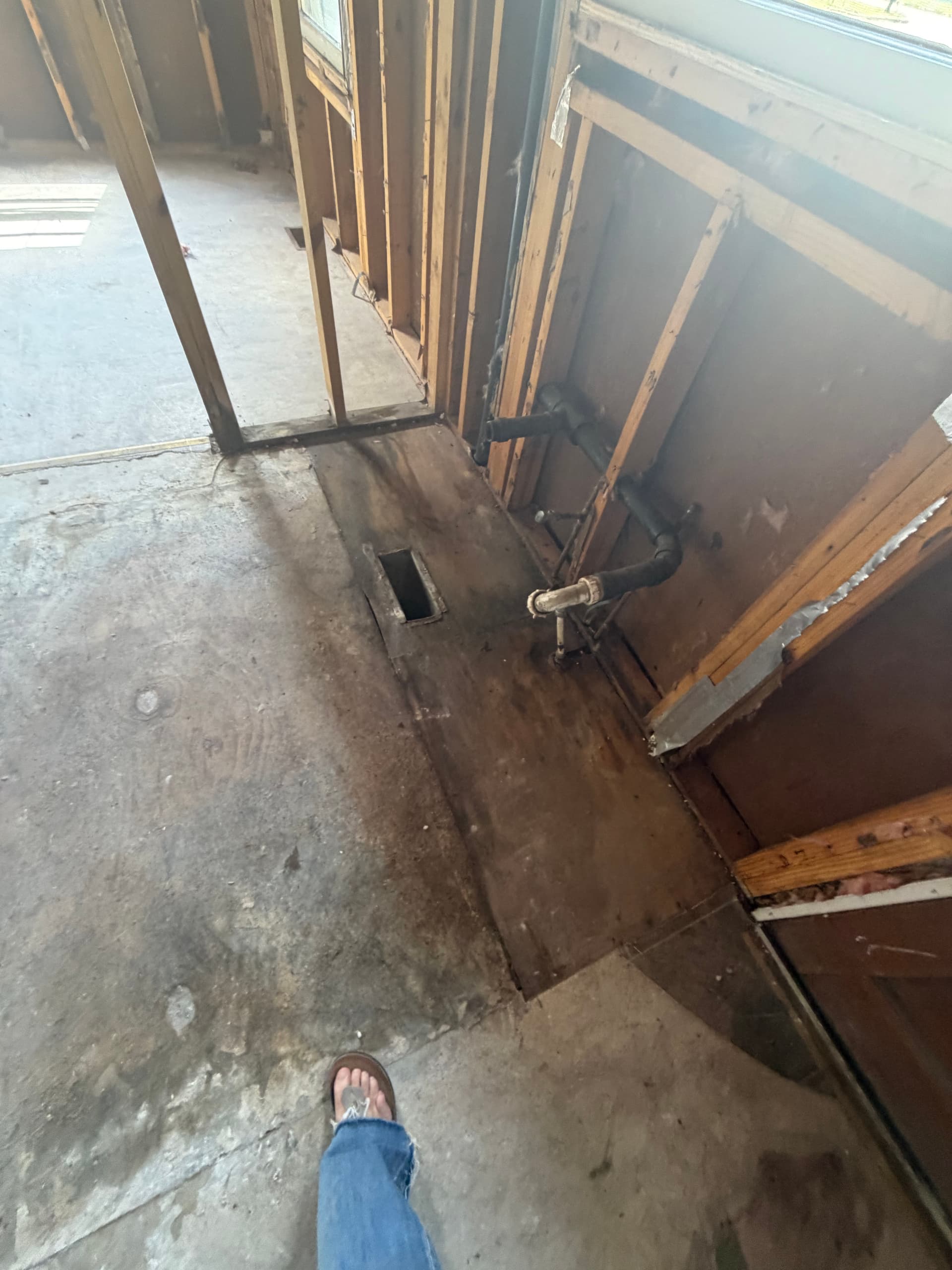 Gallery photos for Fire-Damaged Home Gets a Full Gut and Fresh Start: Image #5