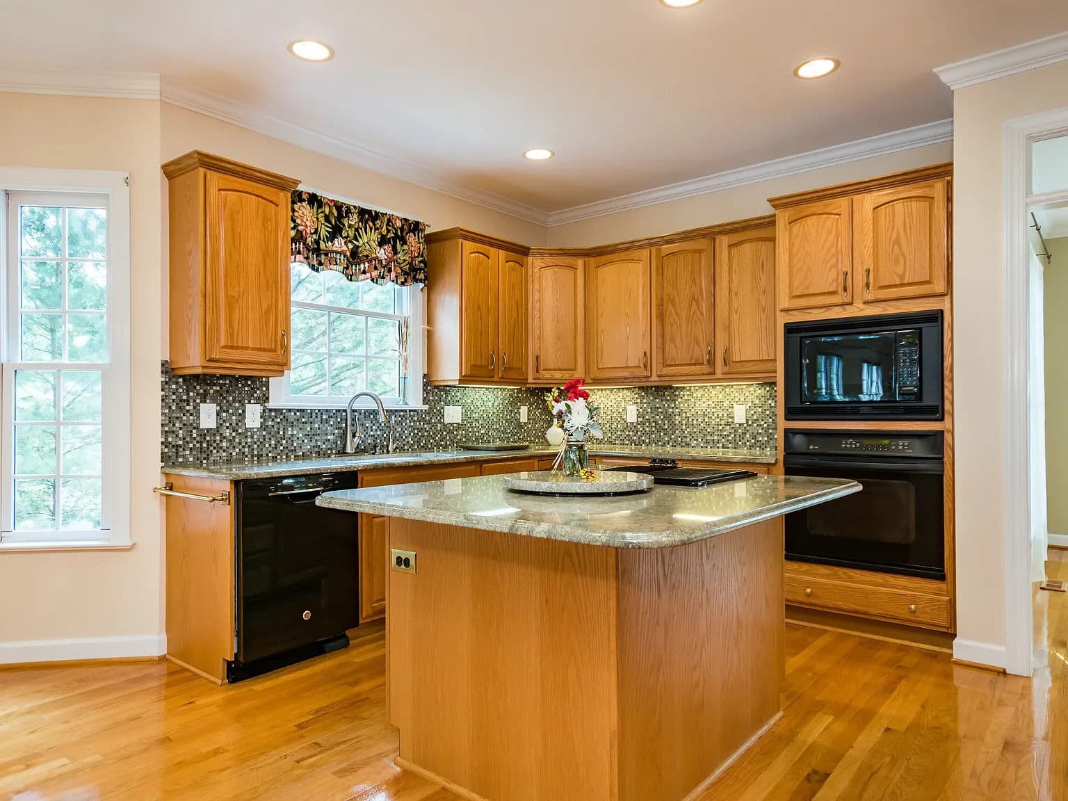 Gallery photos for Kitchen Styles Unveiled in Clayton NC: Image #4