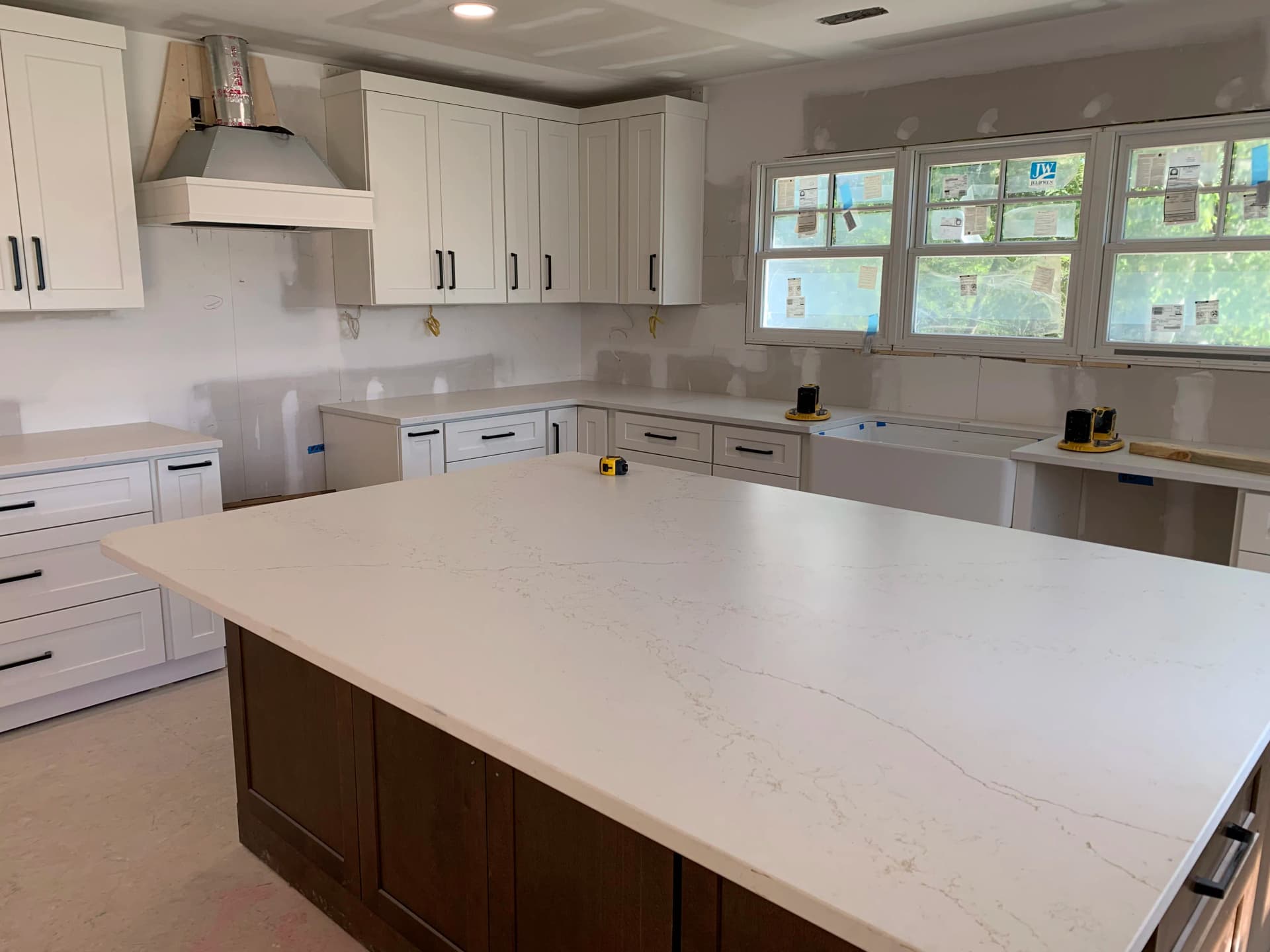 Gallery photos for Countertop Install Day - When a Kitchen Remodel Clicks Into Place: Image #1