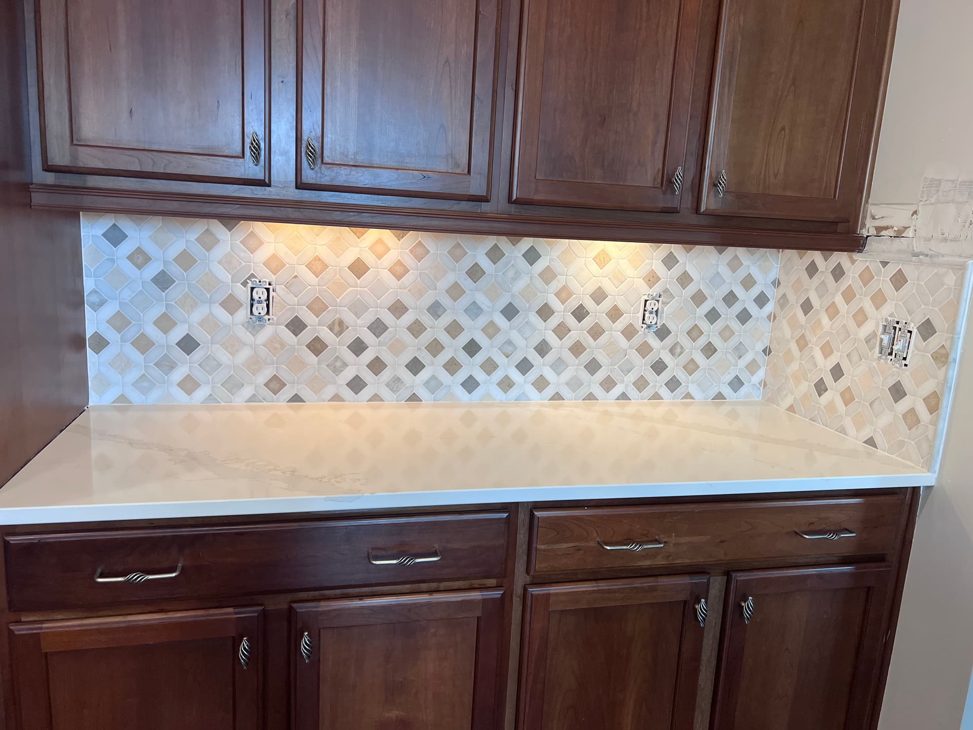 Gallery photos for A New Backsplash That Makes the Whole Kitchen Feel Different: Image #1