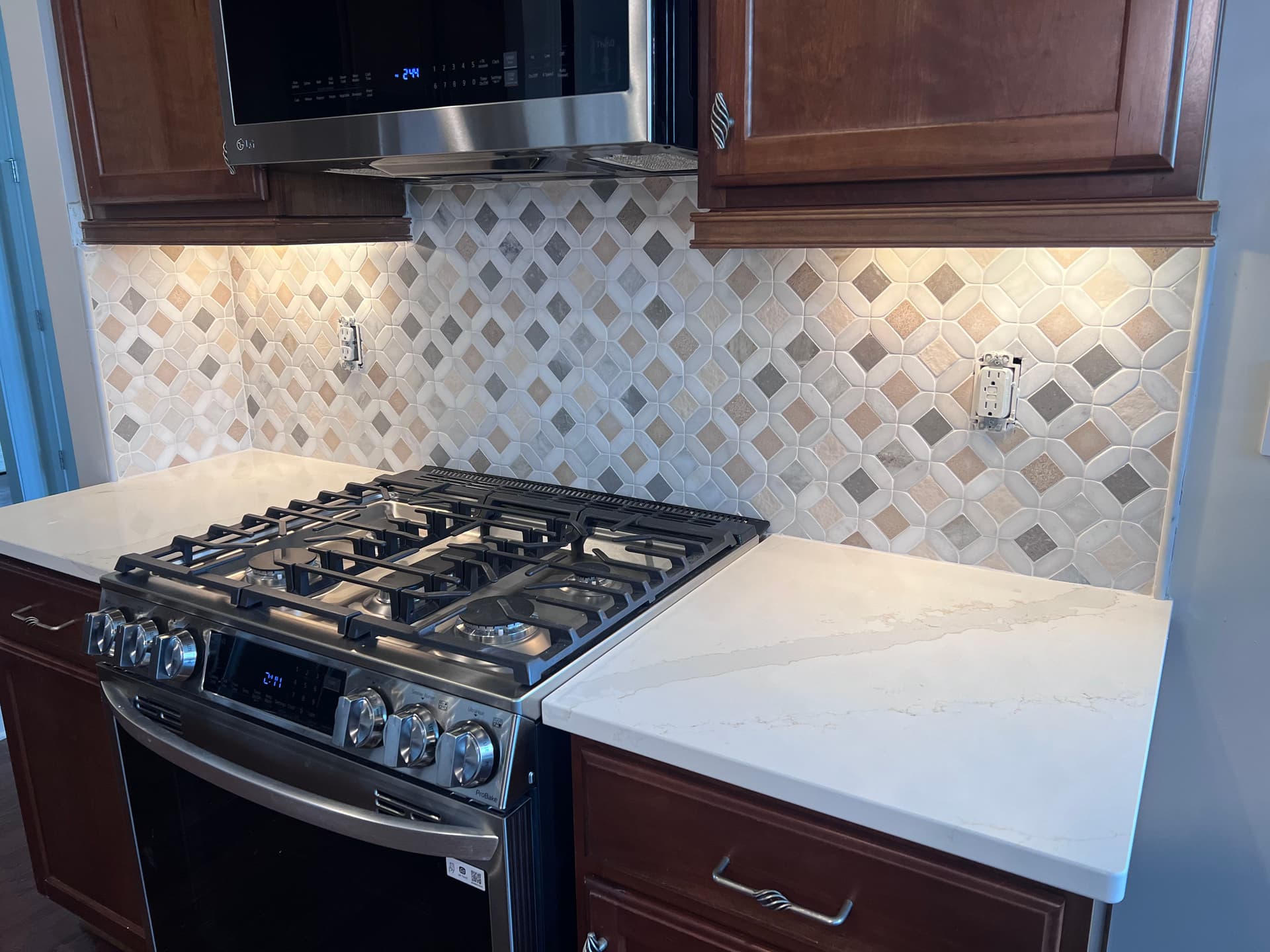 A New Backsplash That Makes the Whole Kitchen Feel Different image